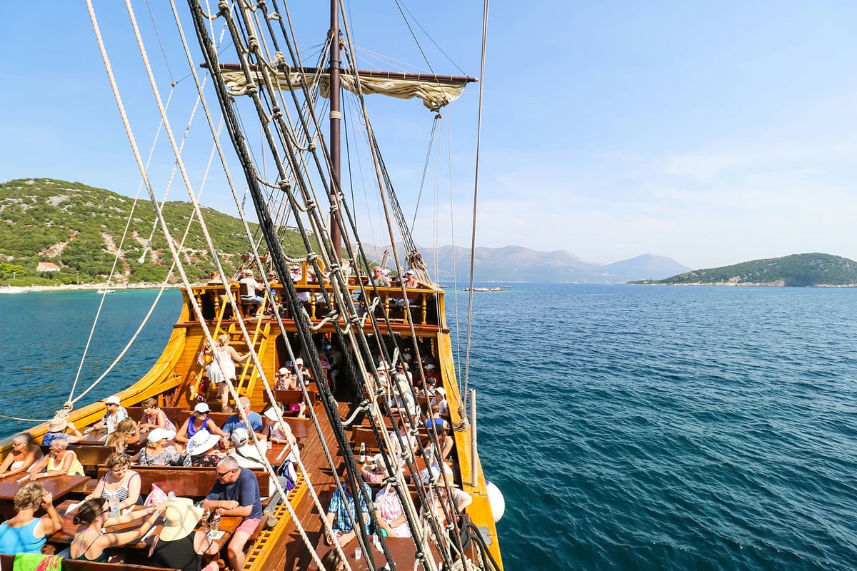 Exterior Galleon Tirena image 2