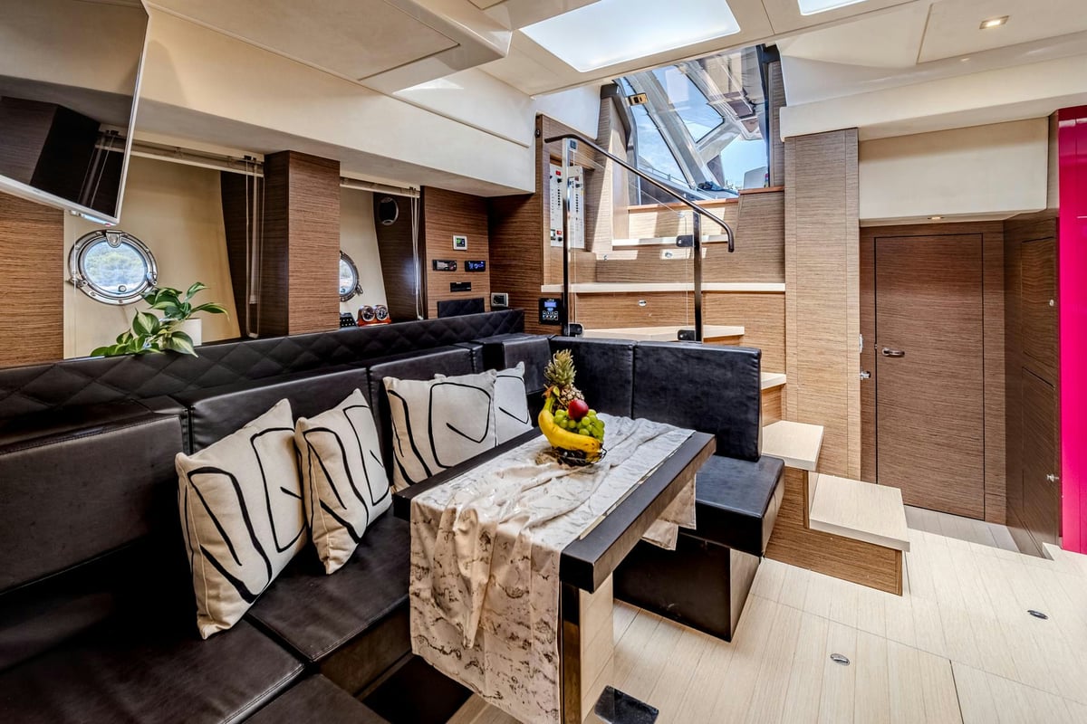 Interior Cranchi 56 ST image 11
