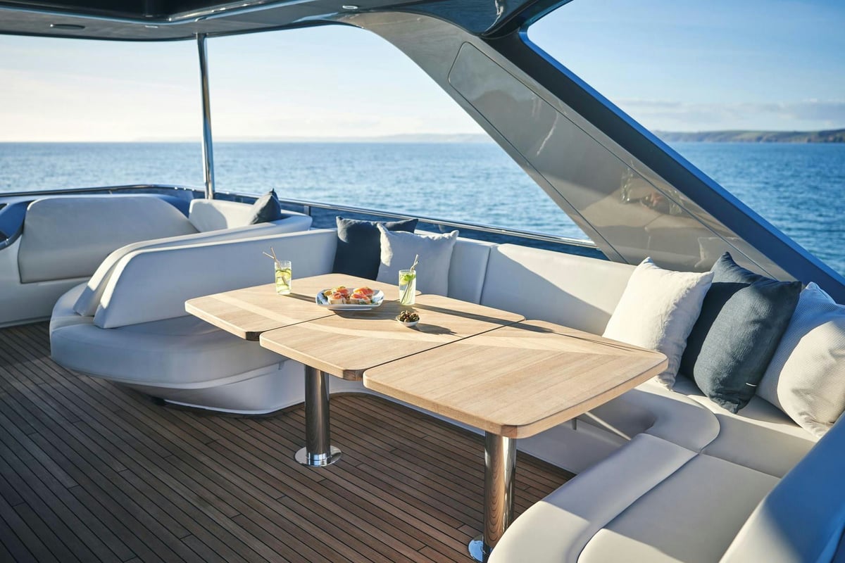 Exterior Princess Y72 image 5