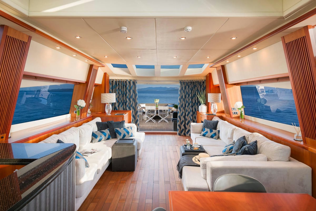 Interior Predator 108 image 26