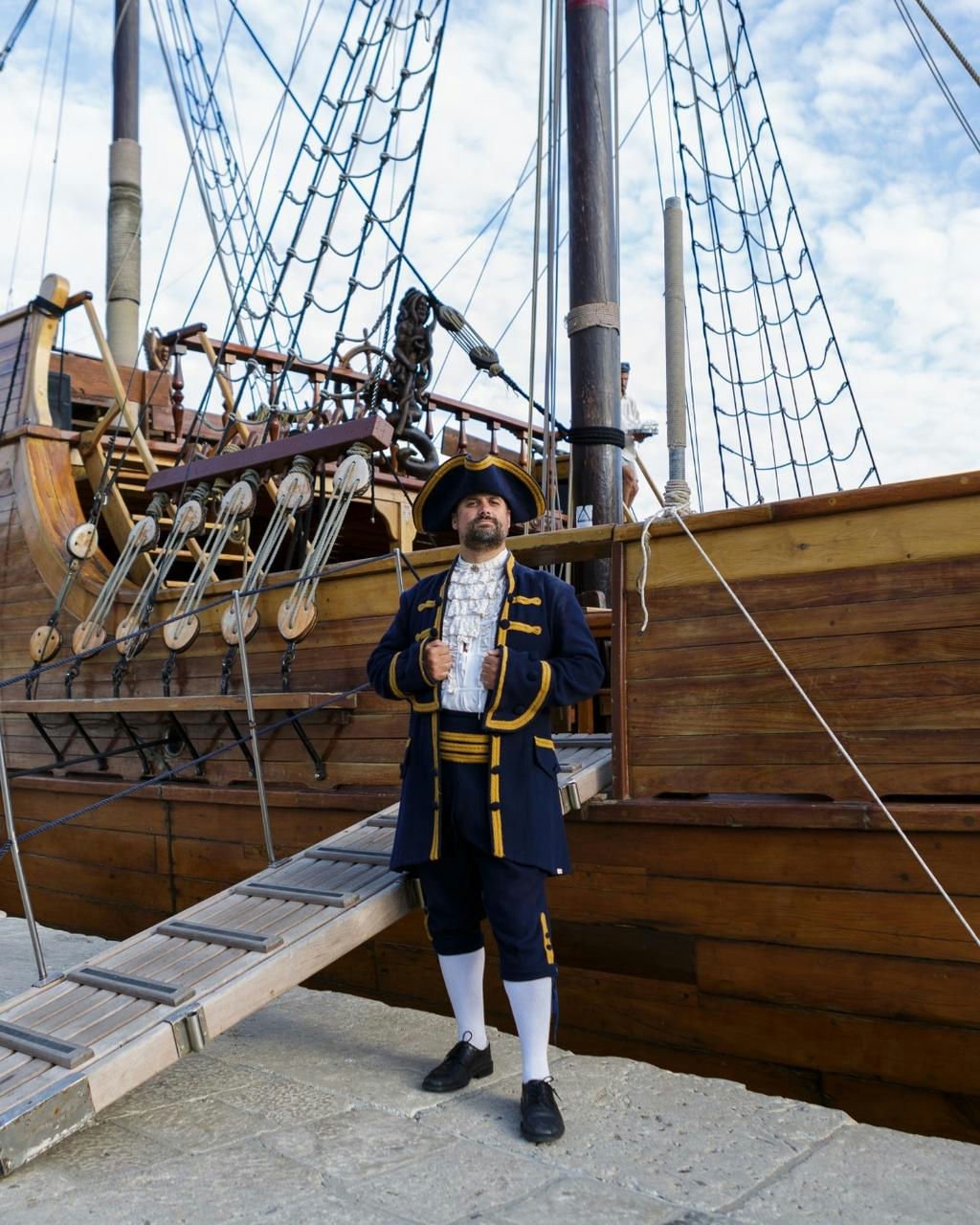 Exterior Galleon Tirena image 8