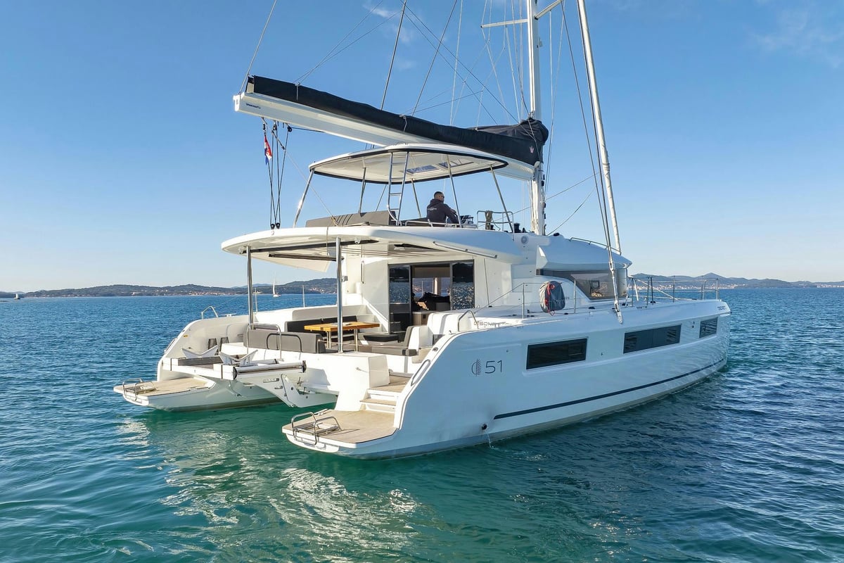 Exterior Lagoon 51 image 6