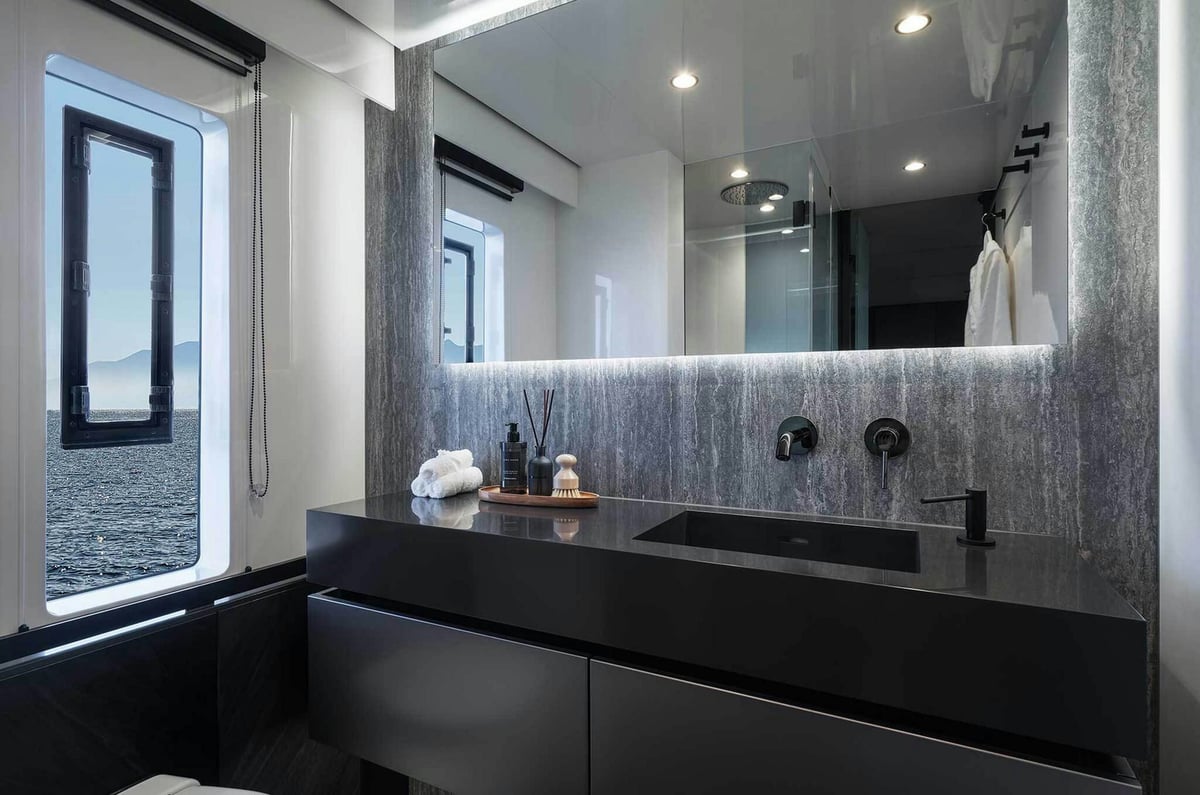 Interior Sunreef 70 Power image 22