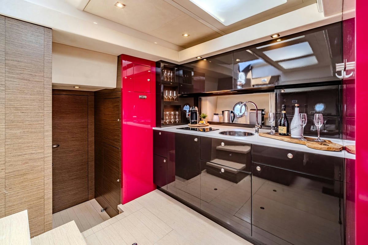 Interior Cranchi 56 ST image 13