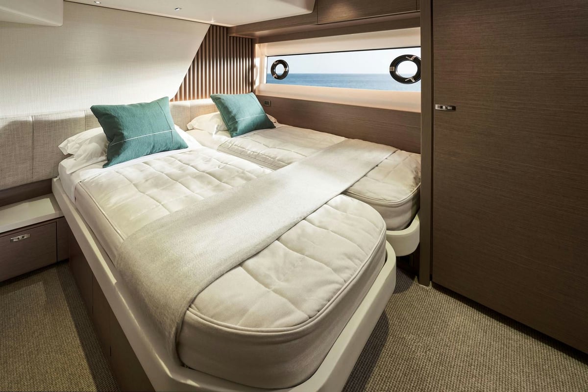 Interior Princess Y72 image 21