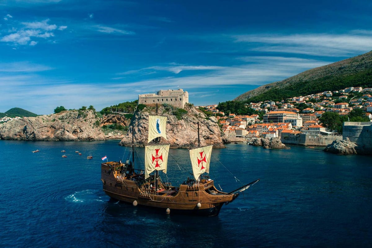 Exterior Galleon Tirena image 10
