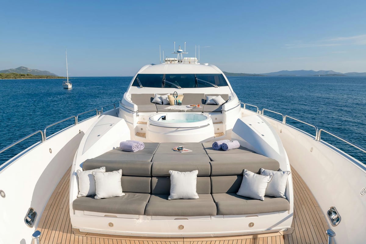 Exterior Predator 108 image 15