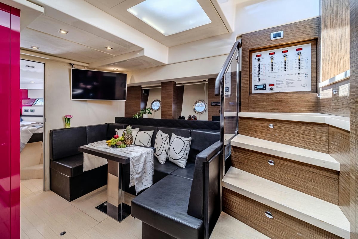 Interior Cranchi 56 ST image 12