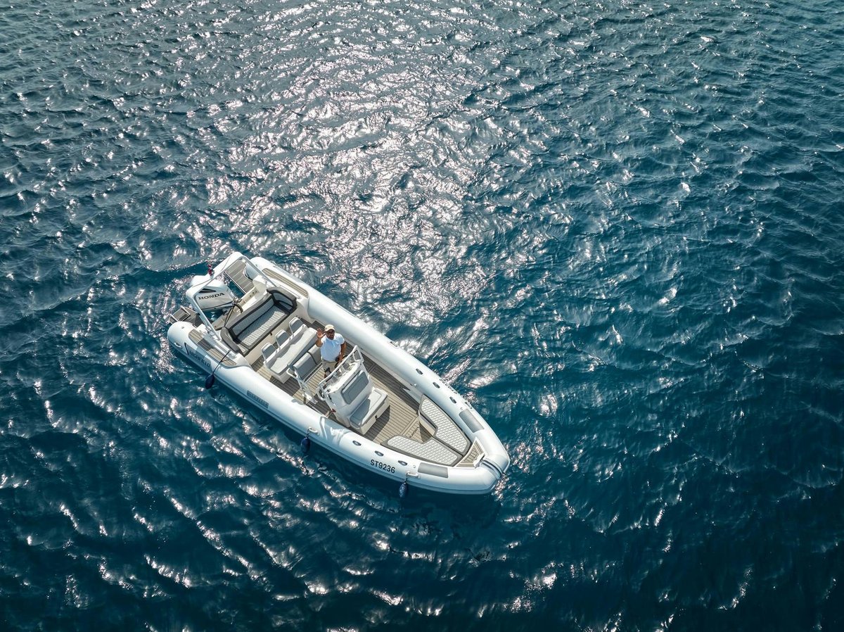 Exterior La Perla image 11