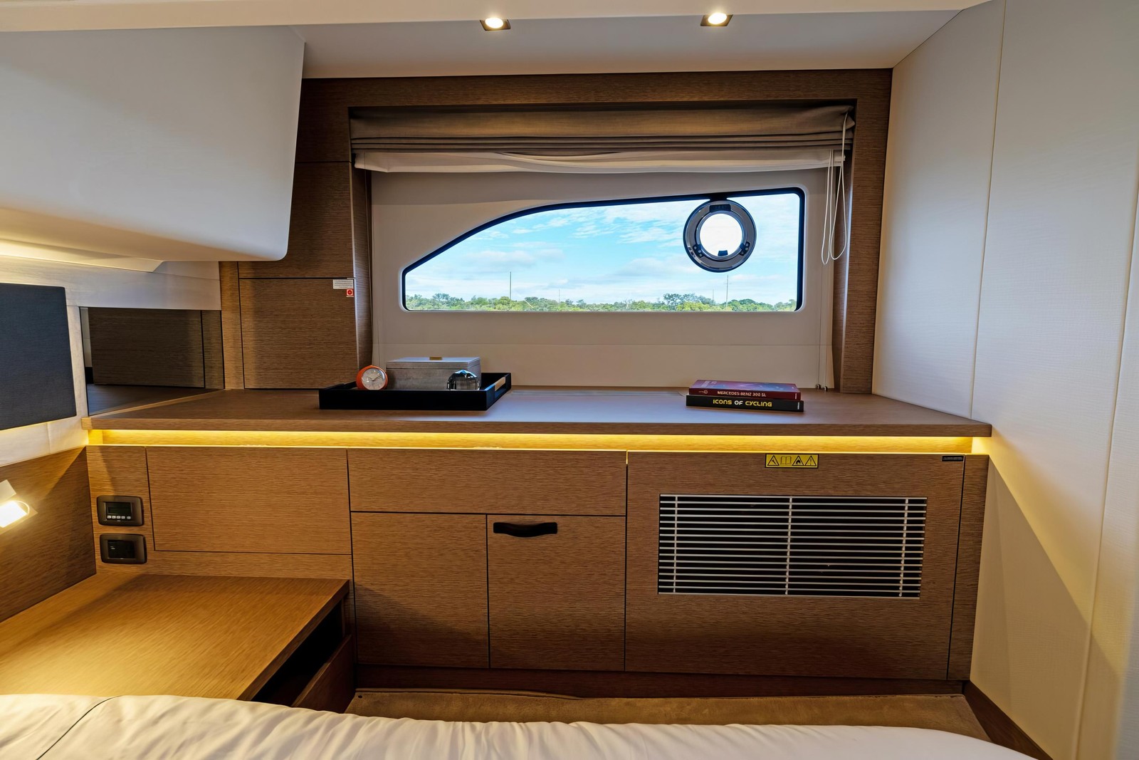 Interior undefined image 9
